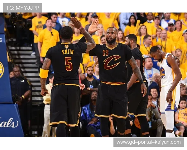 NBA常规赛:骑士130-111大胜开拓者,贾勒特·阿伦40分17篮板5助攻创生涯得分新高 NBA常规赛:骑士130-111大胜开拓者,贾勒特·阿伦40分17篮板5助攻创生涯得分新高